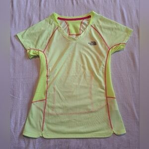 North Face women's size XS Neon Yellow FlashDry short sleeve shirt, EUC